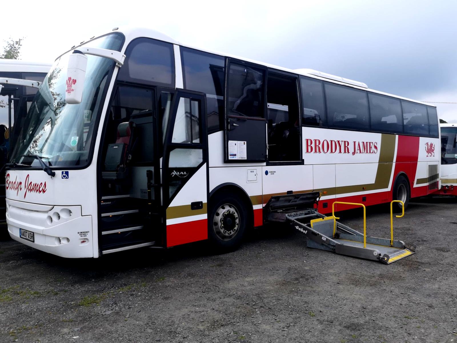 ASH 53 Seater CoachBrodyr James Coaches For Hire